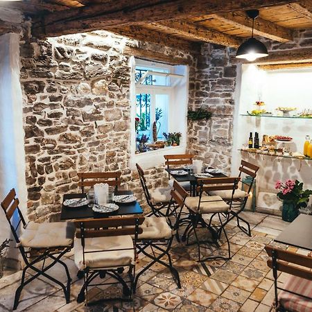Guesthouse Centrum B&B Izola Eksteriør billede