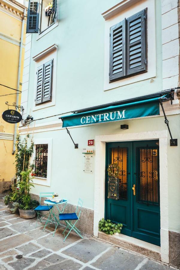 Guesthouse Centrum B&B Izola Eksteriør billede